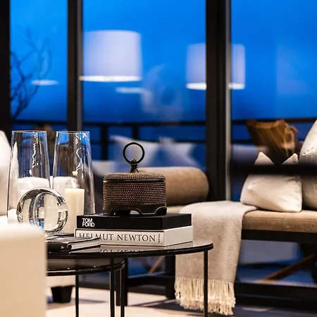 Exclusive Ski-inn-ski-out At Scenter Apartamento