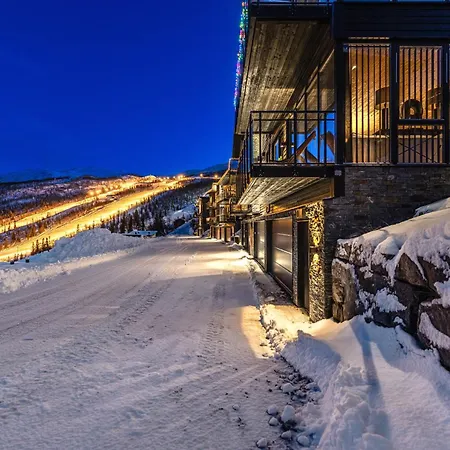 Exclusive Ski-inn-ski-out At Scenter Apartment